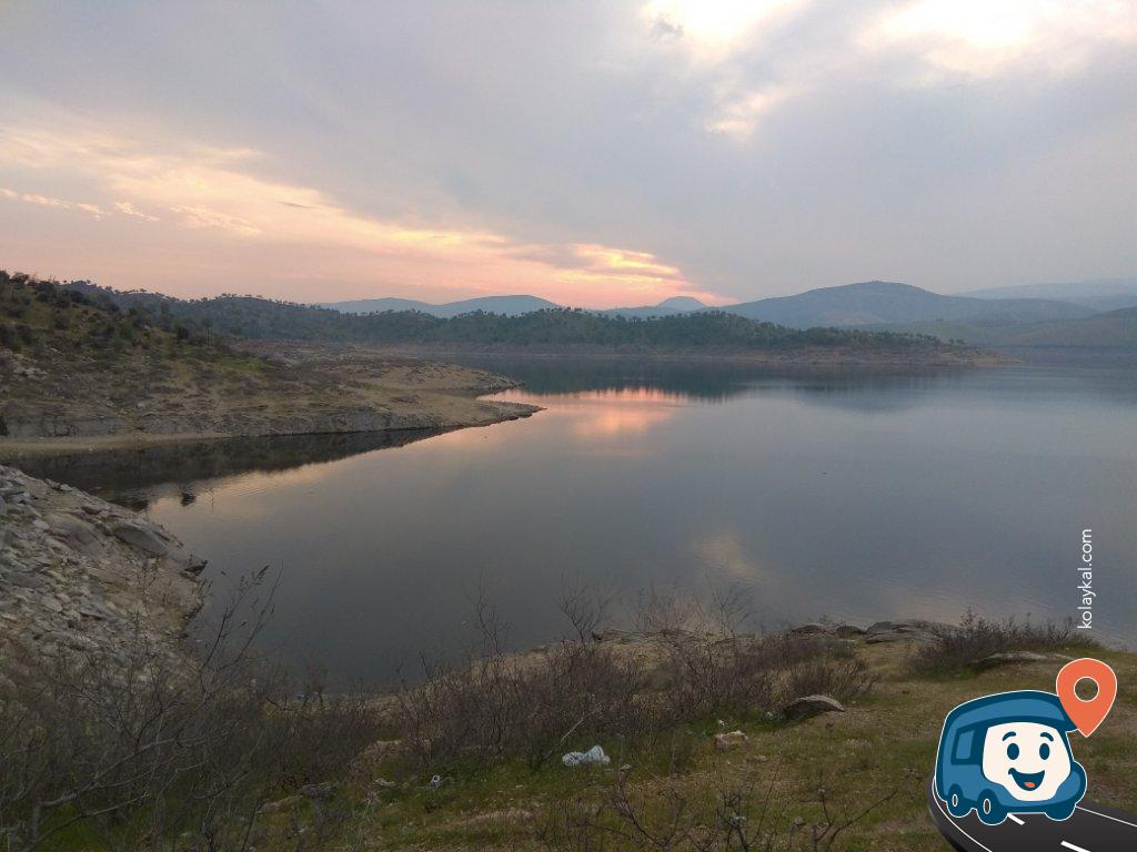 Demirköprü Barajı Göl Kenarı Kamp ve Karavan Alanı - Salihli, Manisa