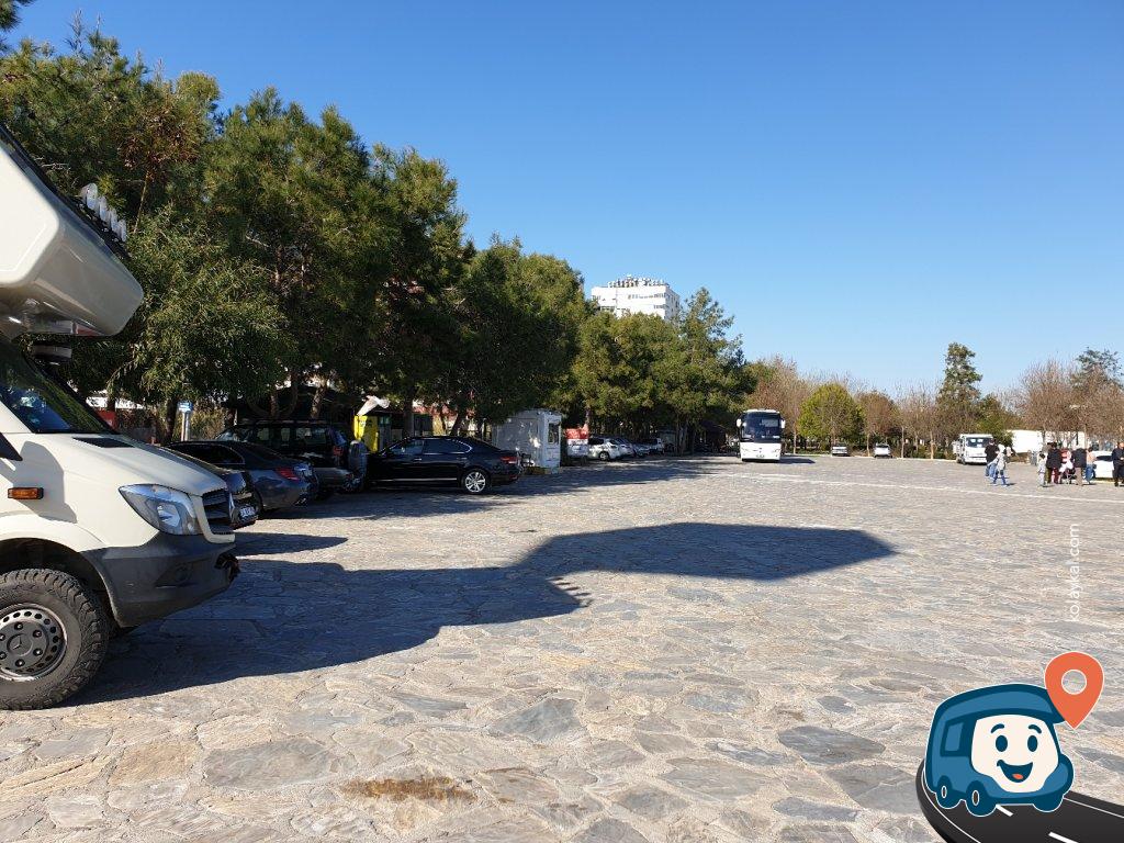 Antalya Düden Şelalesi Yanı Otopark ve Kamp Alanı - Muratpaşa