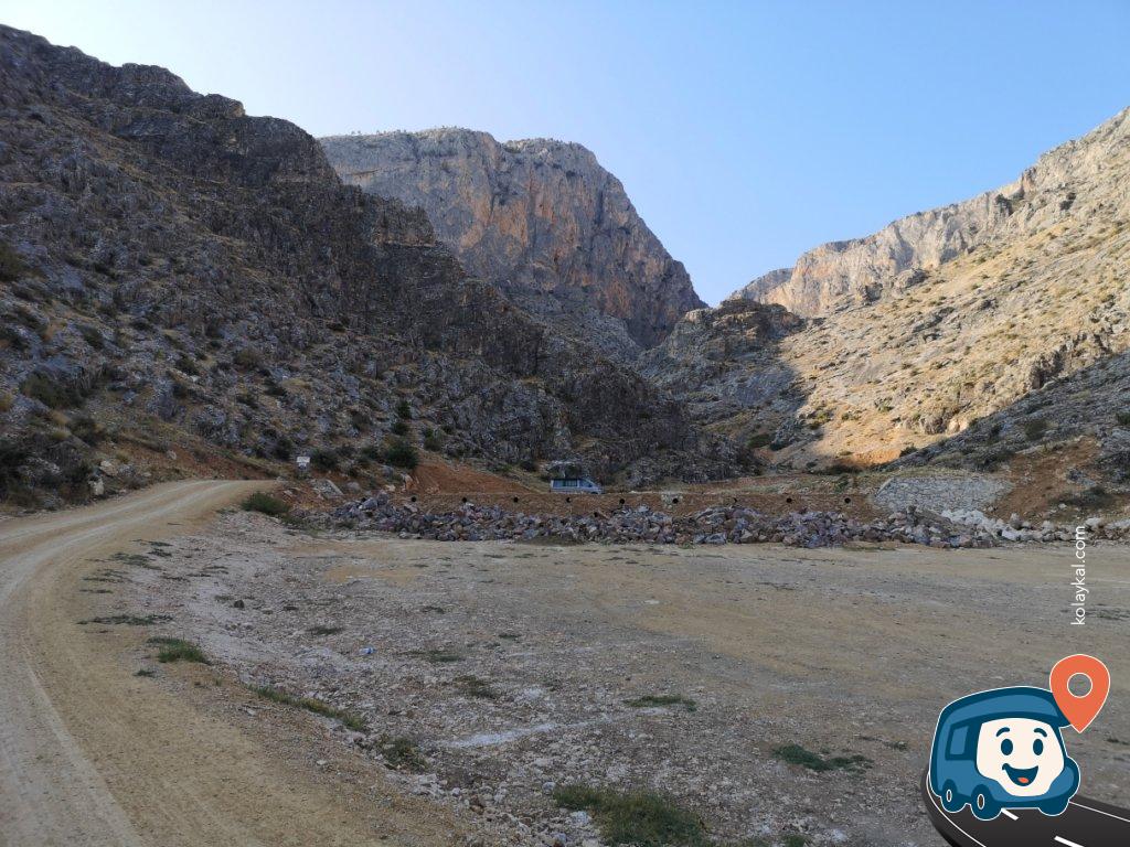 İvriz Kaya Anıtı - Halkapınar, Konya