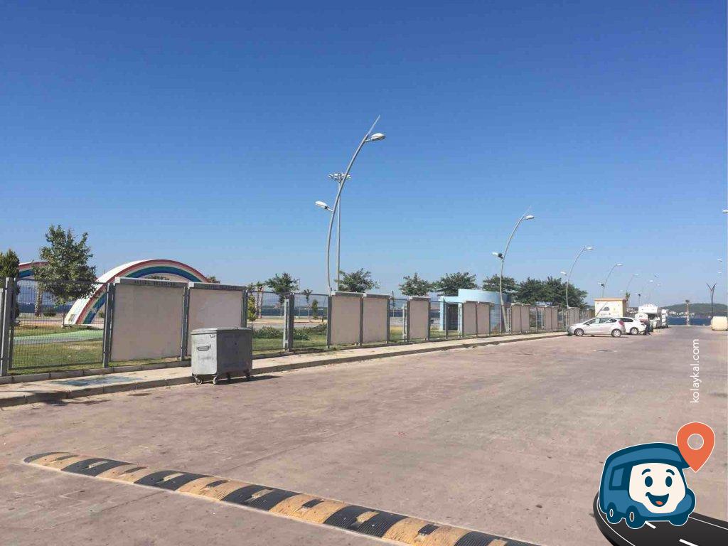 Aliağa Park Yanı Otopark ve Kamp Alanı - İzmir