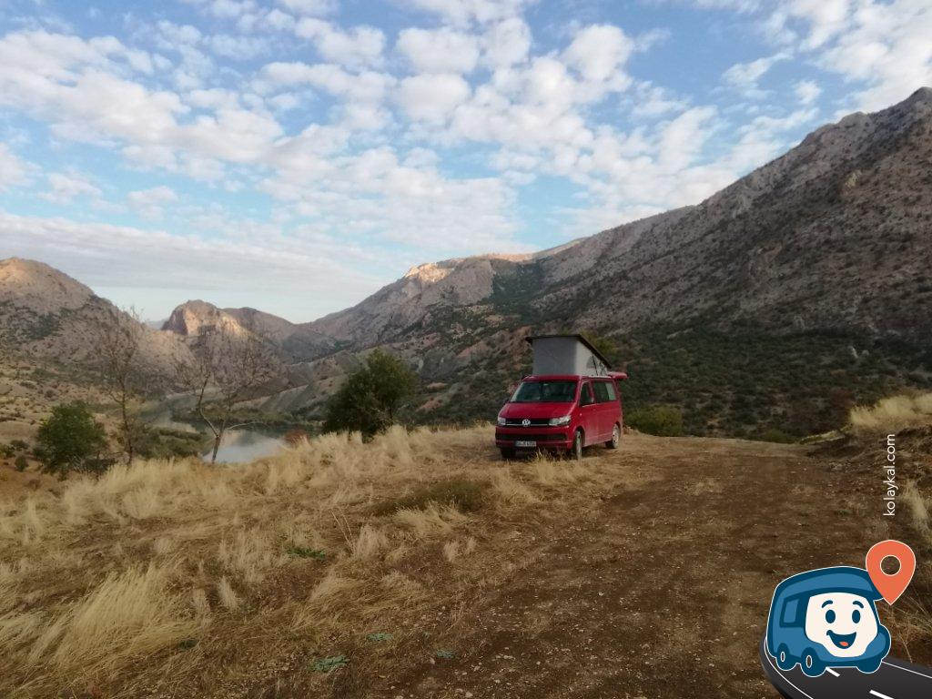 Taş Yolu Fırat Nehri Manzaralı Kamp Alanı - Kemaliye, Erzincan