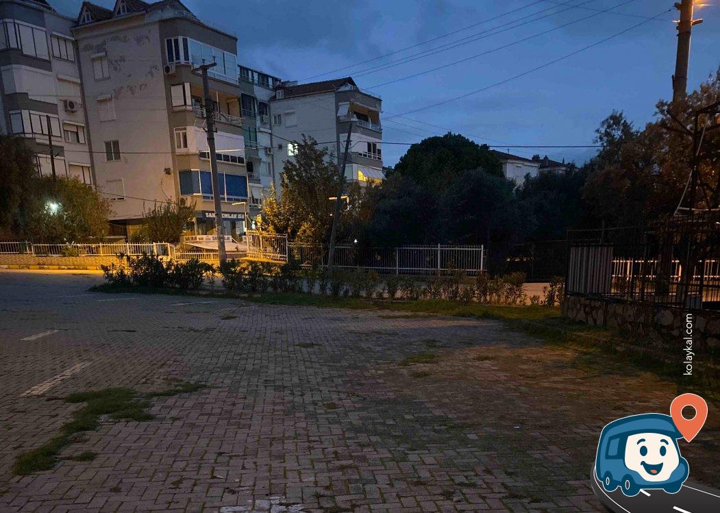 Şarköy Feribot İskelesi Ücretsiz Otopark - Erdek, Balıkesir