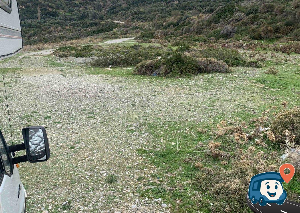 Baba Buci Koyu Karavan Park Alanı - Karaburun, İzmir