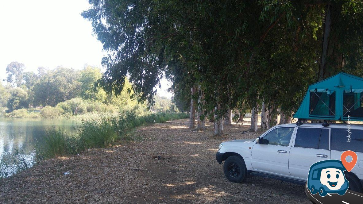 Tarsus Barajı Yakınında Nehir Kenarı Kamp Alanı - Mersin