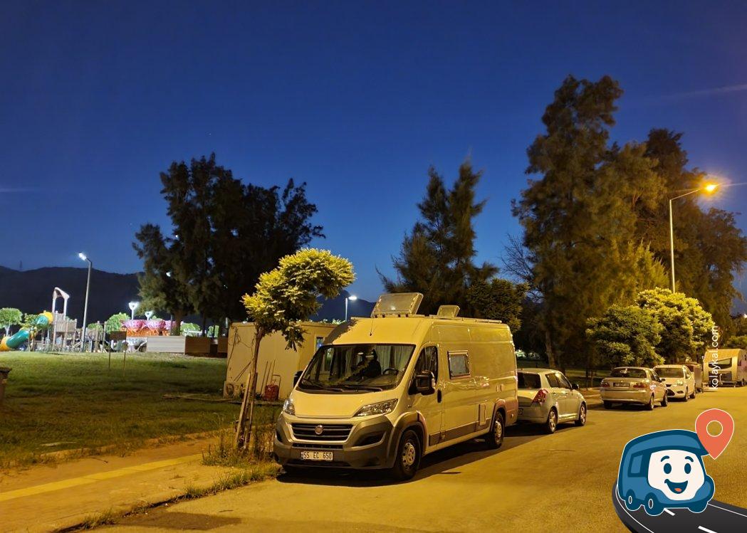 Konyaaltı Ücretsiz Otopark ve Konaklama Alanı - Antalya