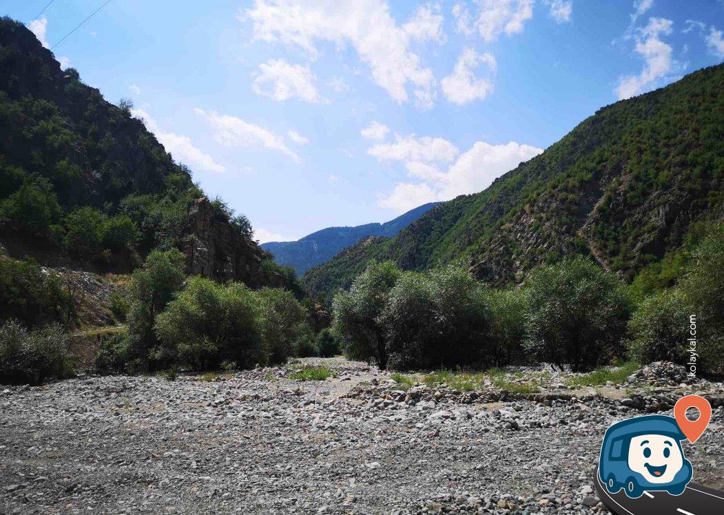 Küçük Dere Kenarında Sakin Kamp Alanı - İspir, Erzurum
