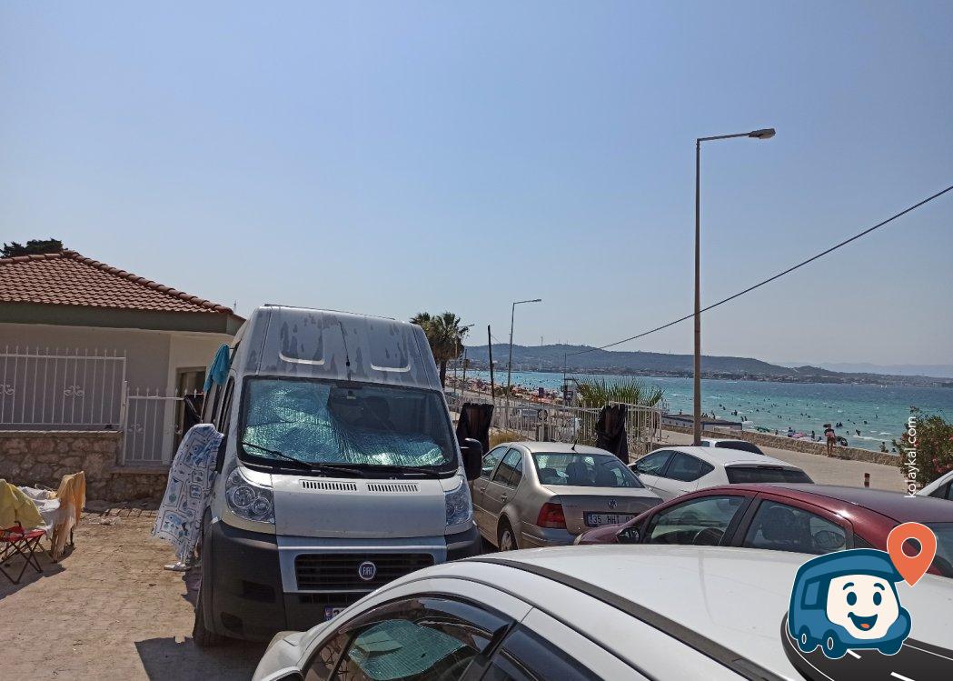 Çeşme Ilıca Plajı Otoparkı - İzmir