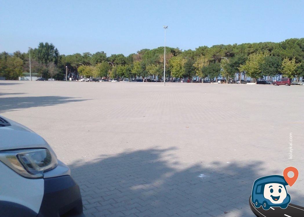 İznik Gölü Kenarı Otopark ve Kamp Alanı - Orhangazi̇, Bursa