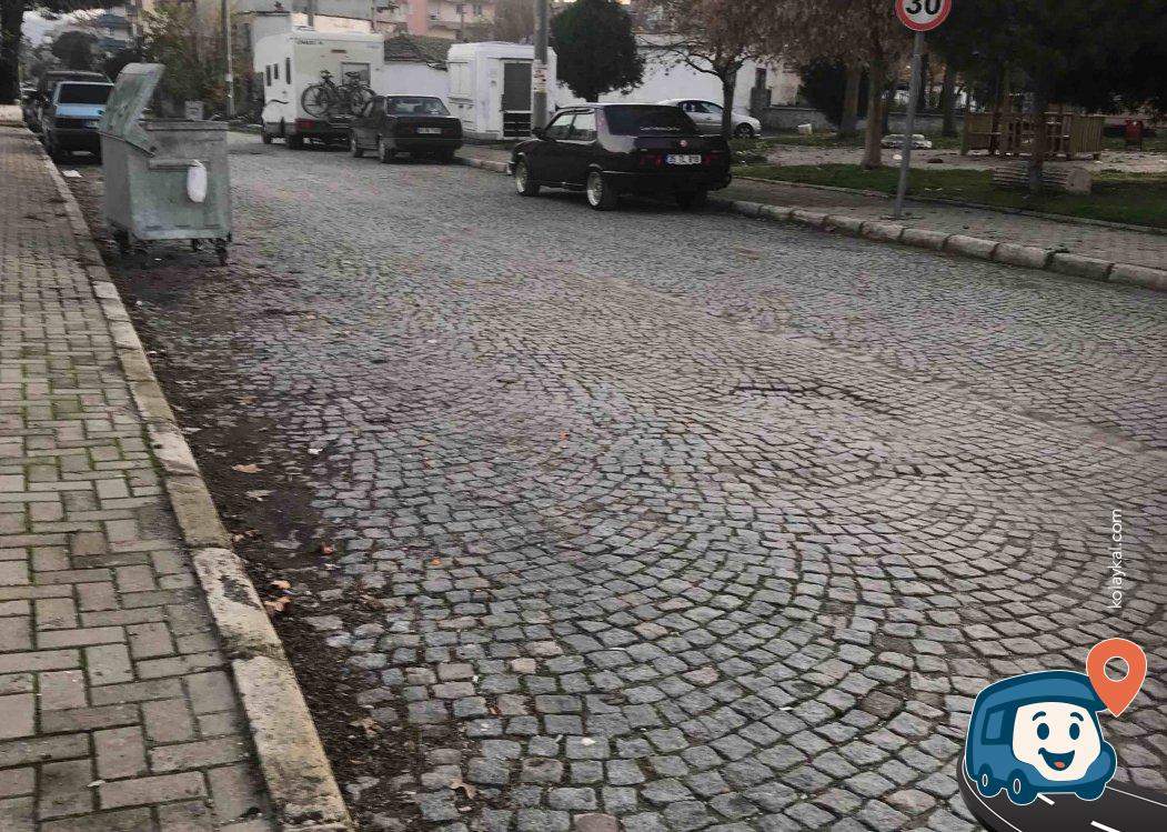 Bergama Antik Kenti Yakını Sakin Park Yanı Otopark - İzmir