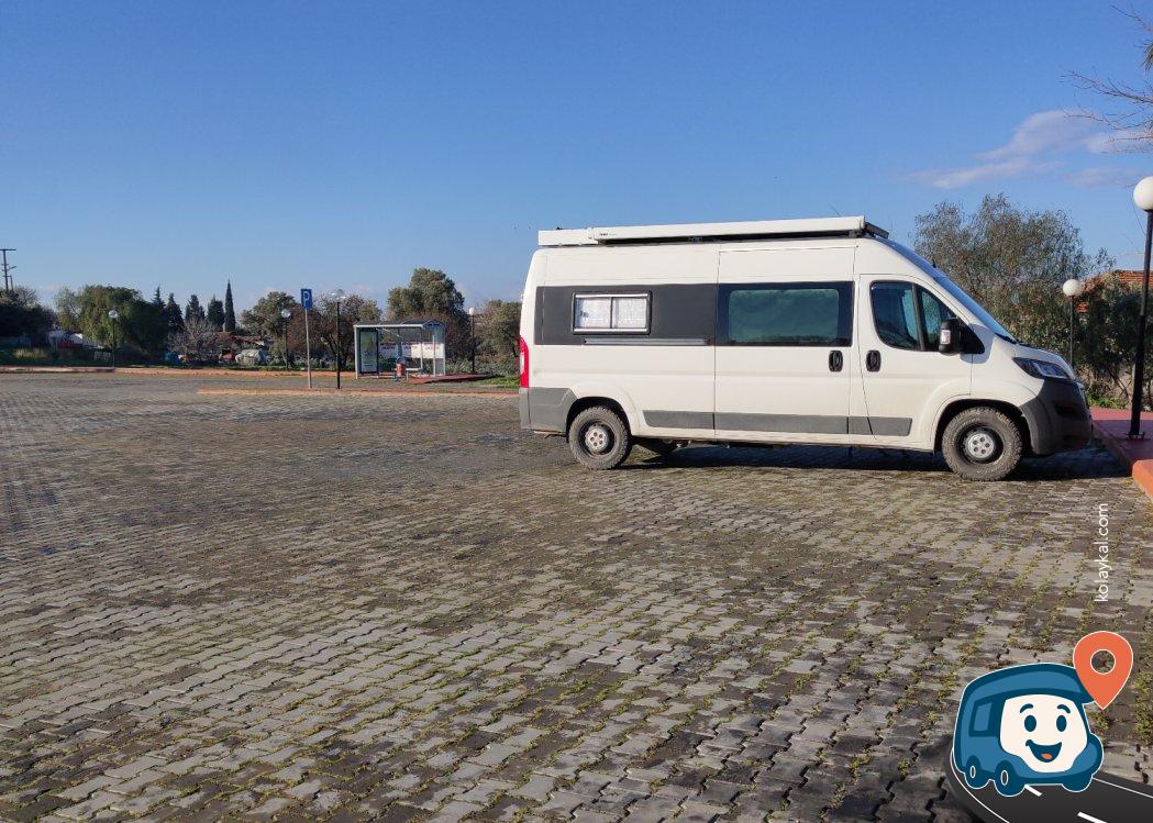 Apollon Tapınağı Yakını Ücretsiz Otopark - Didim, Aydın