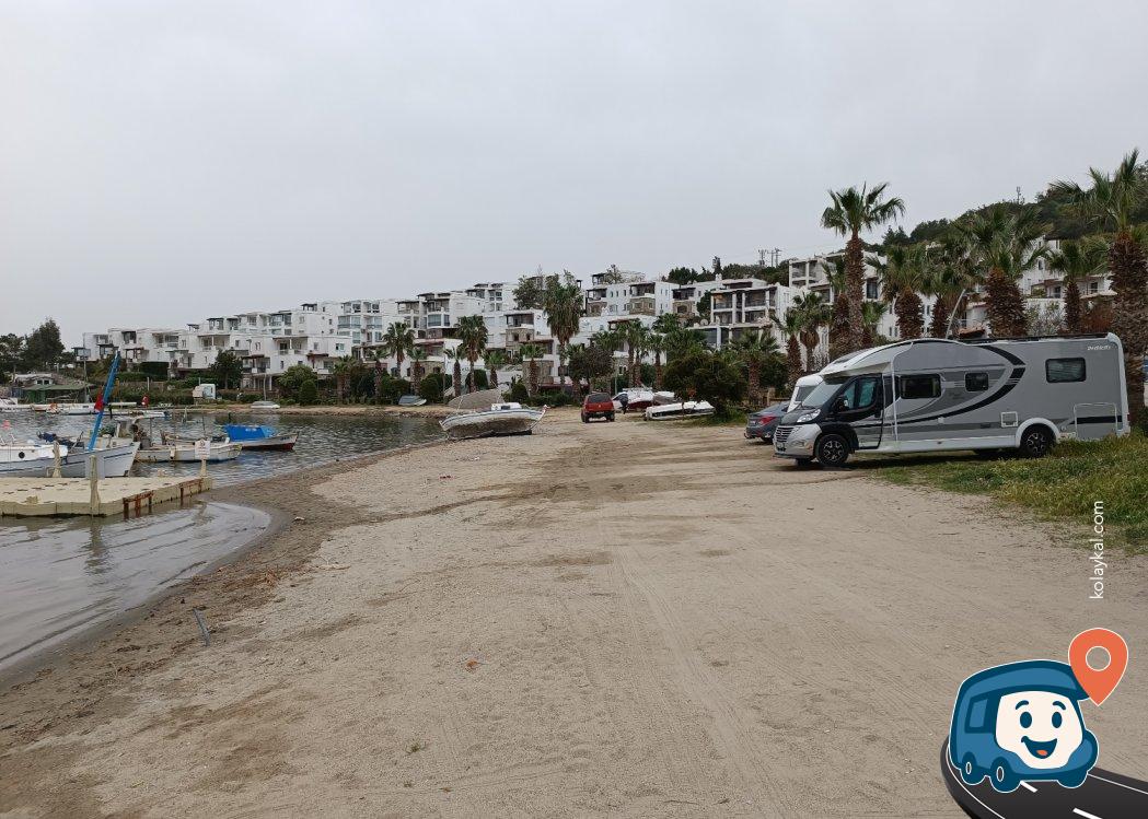 Gümbet Sahili Kamp ve Otopark Alanı - Bodrum, Muğla