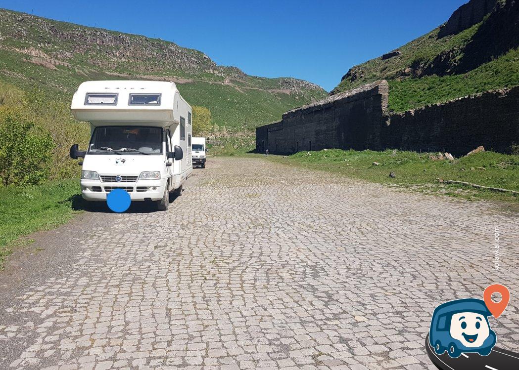 Kars Şehir Yakını Nehir Kenarı Kamp Alanı - Kars Merkez