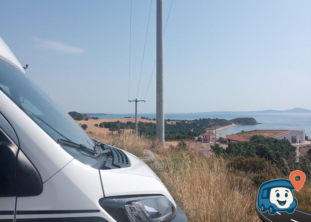 Yeniköy Sahili Yakınında Kamp ve Otopark Alanı - Ezine, Çanakkale