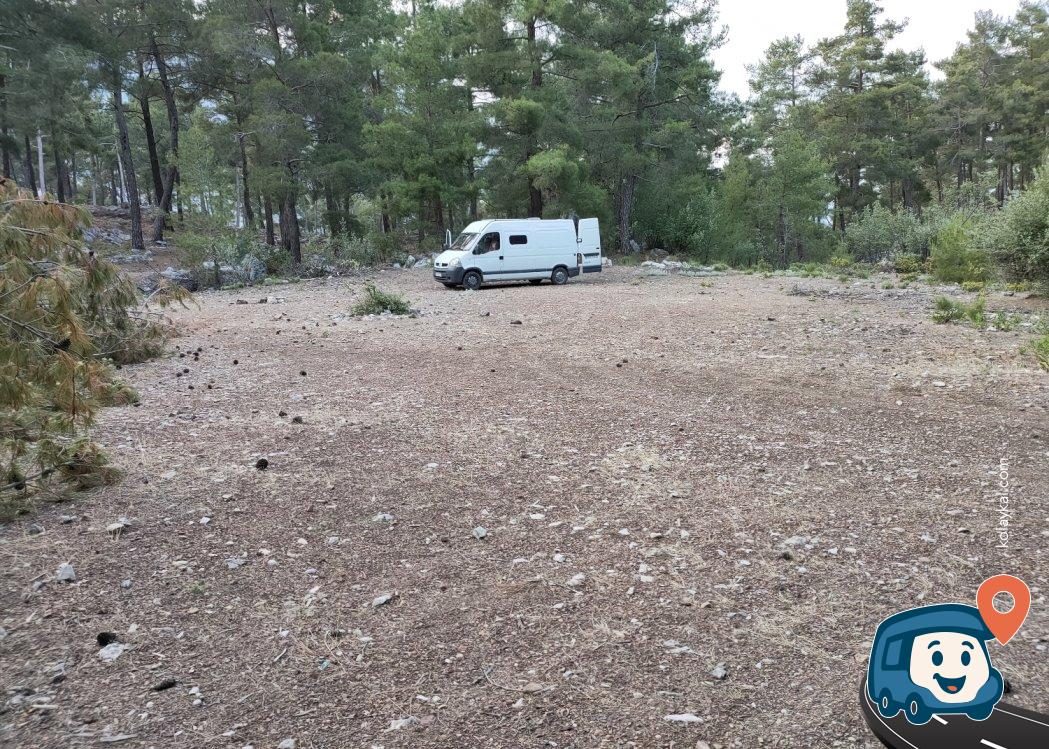 Hisarçandır Yolu Üzeri Ormanlık Kamp Alanı - Konyaaltı, Antalya