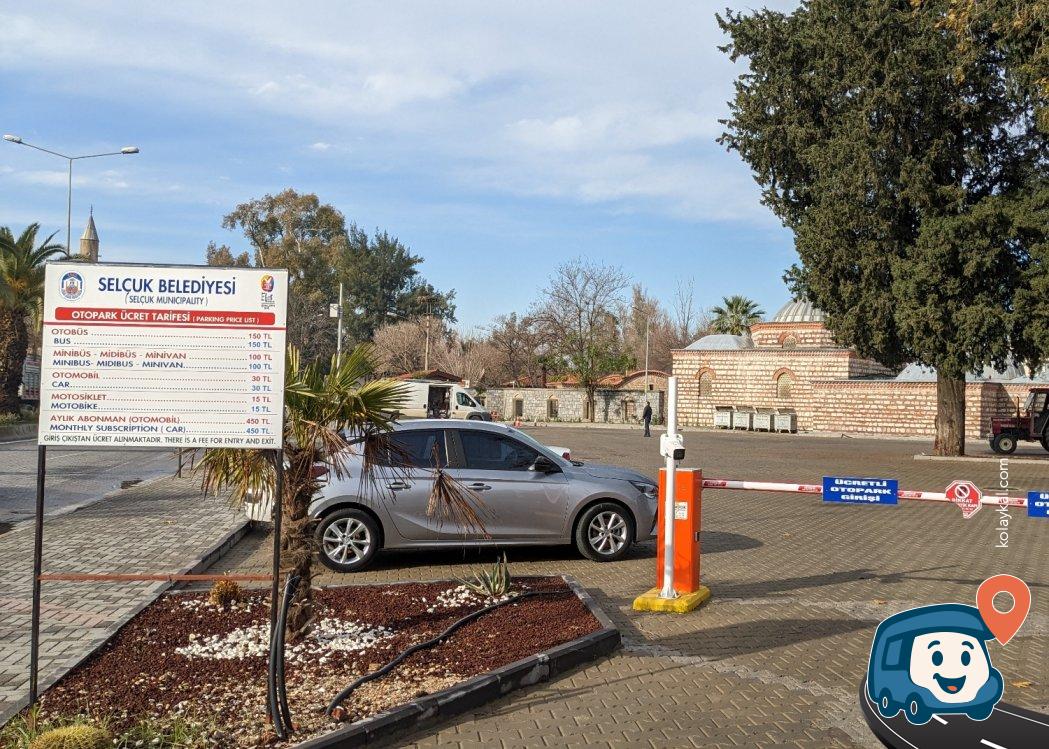 Selçuk Şehir Merkezi Otopark - İzmir