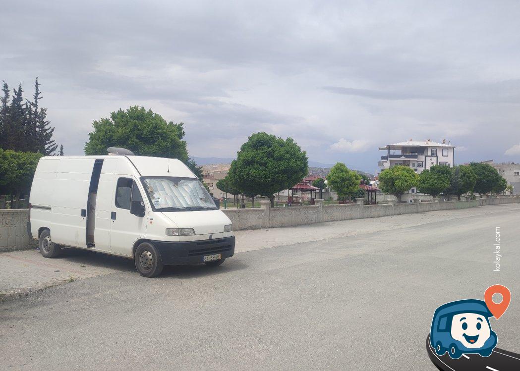 Şehir Kenarında Park Yanı Otopark - Mut, Mersin