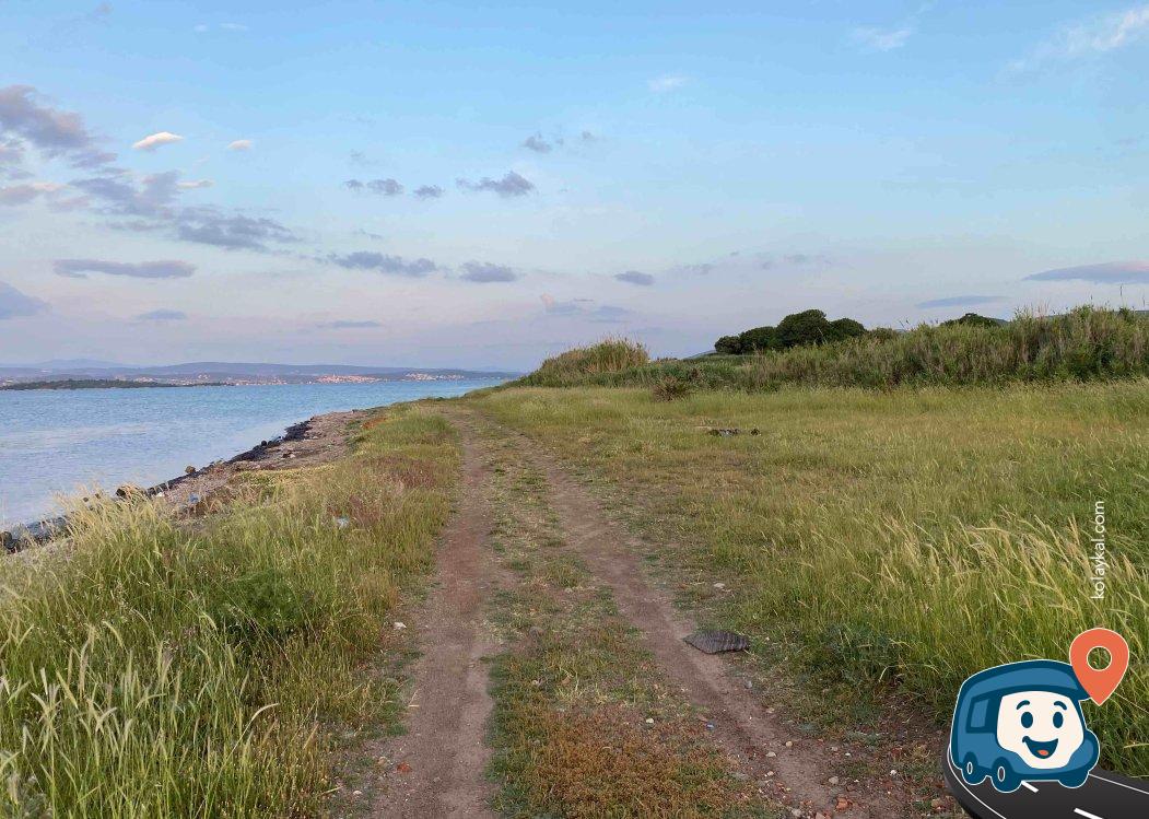 Gülbahçe Vahşi Kamp Alanı - Urla, İzmir