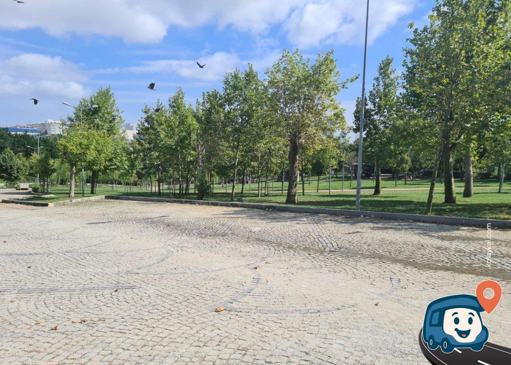 İstanbul Halk Parkı Yanı Günübirlik Otoparkı - Esenyurt