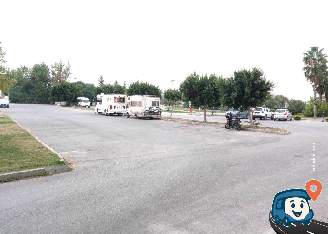 Antalya Halk Plajı Yanında Otopark ve Kamp Alanı - Manavgat