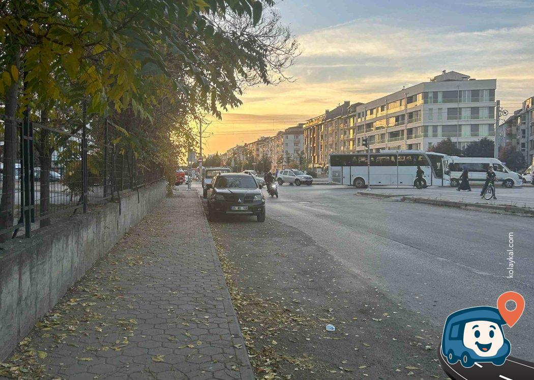 Porsuk Çayı Yakını Otopark - Tepebaşı, Eskişehir