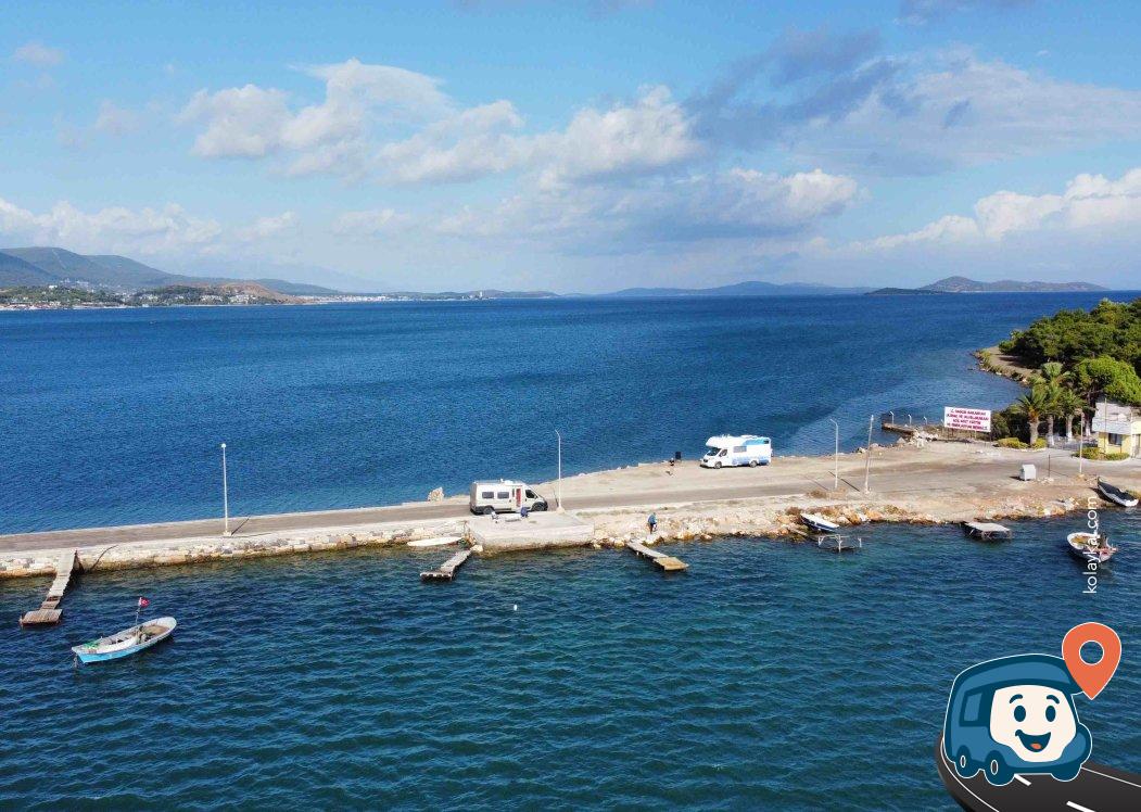 Urla Gece Konaklama Otoparkı - İzmir
