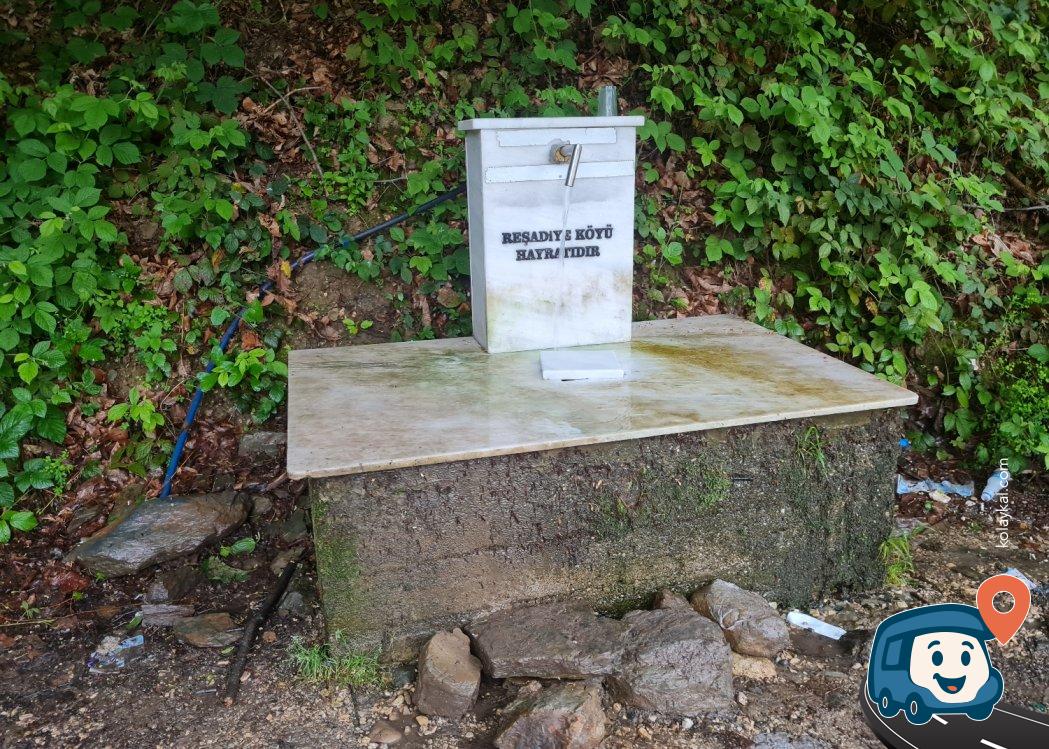 Akyazı Sakarya Yolu Üzeri Ücretsiz Su Kaynağı ve Dinlenme Alanı