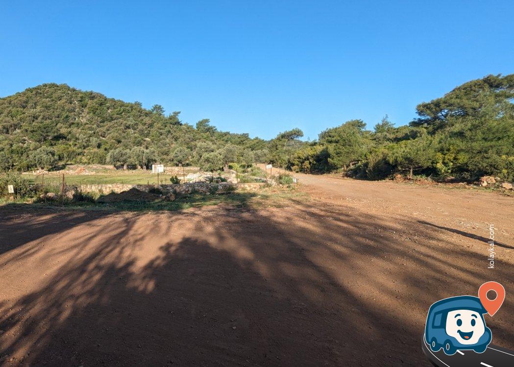 Kayaköy Yolu Üzeri Sakin Kamp ve Dinlenme Noktası - Fethiye, Muğla