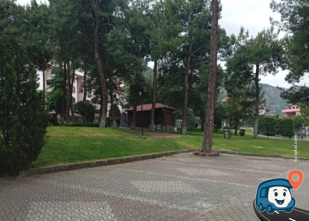 Denizli Belediyesi Yanı Güvenli ve Ücretsiz Otopark - Pamukkale