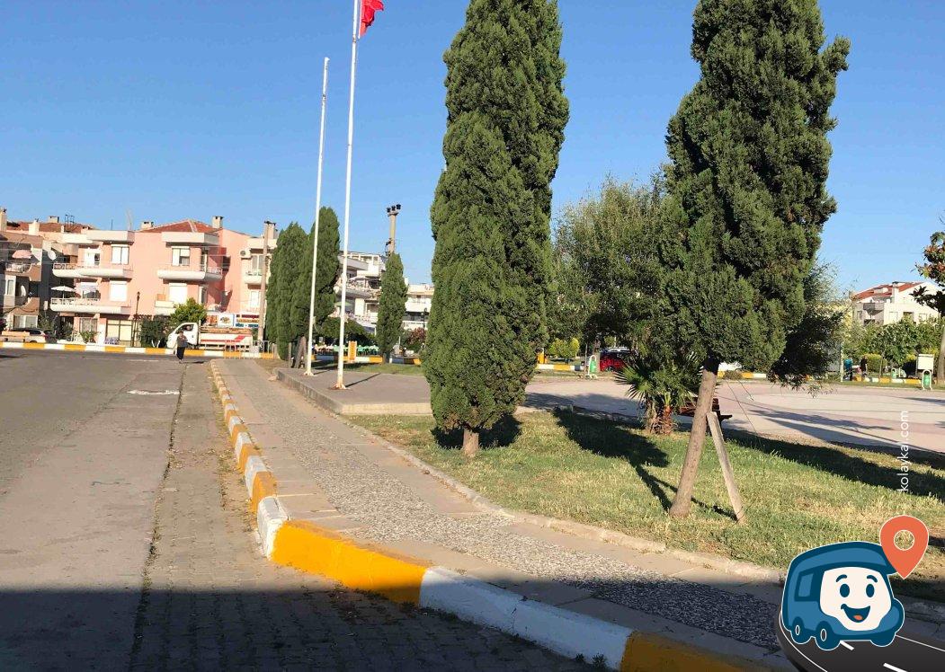 Sarımsaklı Kapalı Pazar Yeri Geceleme Alanı - Ayvalık, Balıkesir