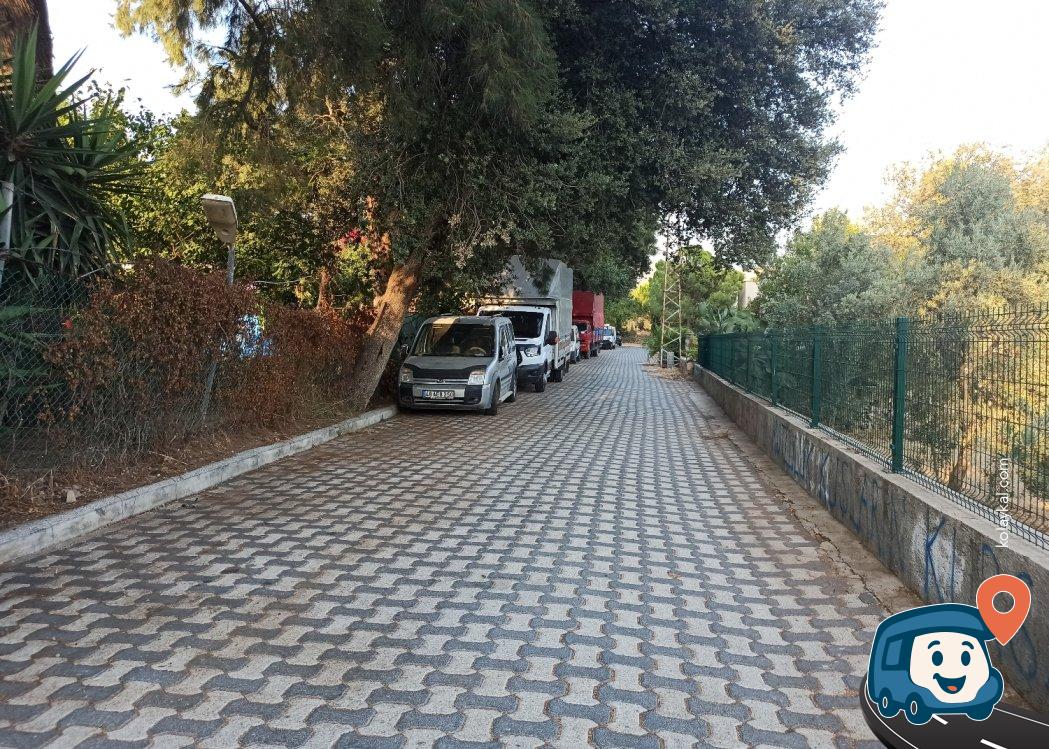 Bodrum Migros Yanı Ücretsiz Otopark ve Gölge Alanı - Muğla