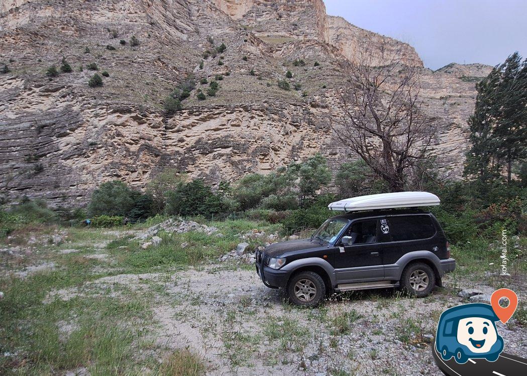 Nehir Kenarı Vahşi Kamp Noktası - Uzundere, Erzurum
