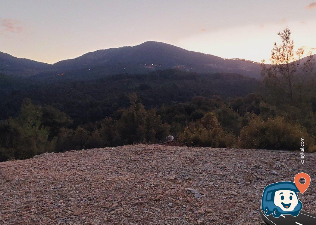 Dağ Yolu Kenarında Sakin Kamp ve Manzara Noktası - Kaş, Antalya