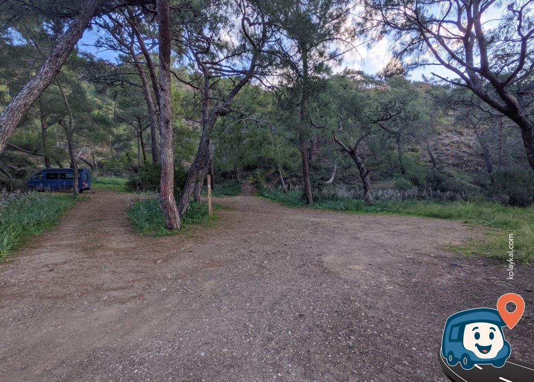 Çıralı Yanartaş Otoparkı ve Doğa Yürüyüşü Kamp Alanı - Kemer, Antalya