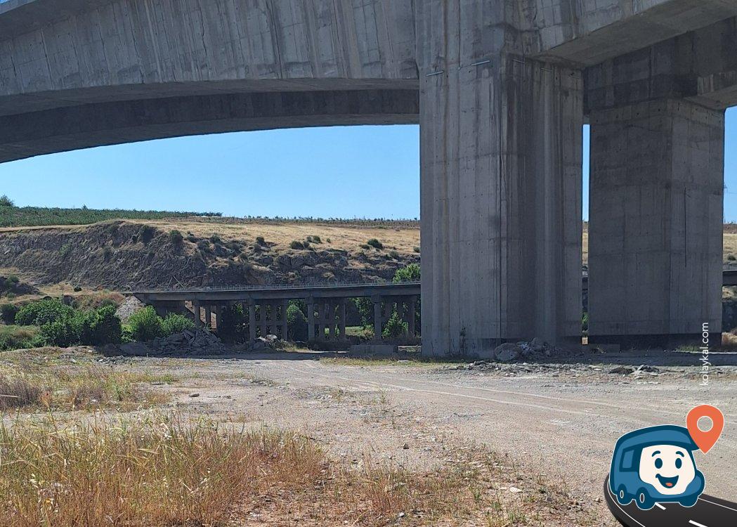Sakin Köprü Altı Otopark ve Şelale Kamp Alanı - Adıyaman Merkez, Adıyaman