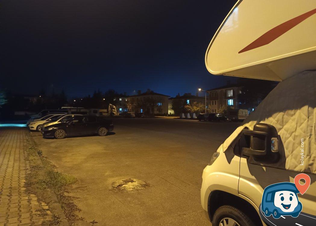 Bolu Şehir Merkezi Karavan ve Büyük Araç Otoparkı - Bolu Merkez