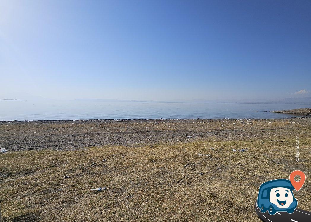 Van Gölü Sahili Kamp ve Karavan Alanı - Tuşba