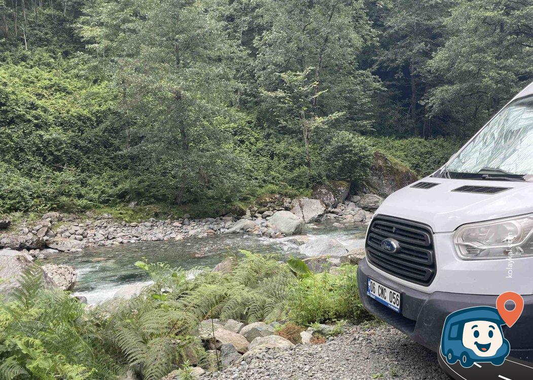 Mençuna Şelalesi Yakınında Kamp Alanı - Arhavi, Artvin