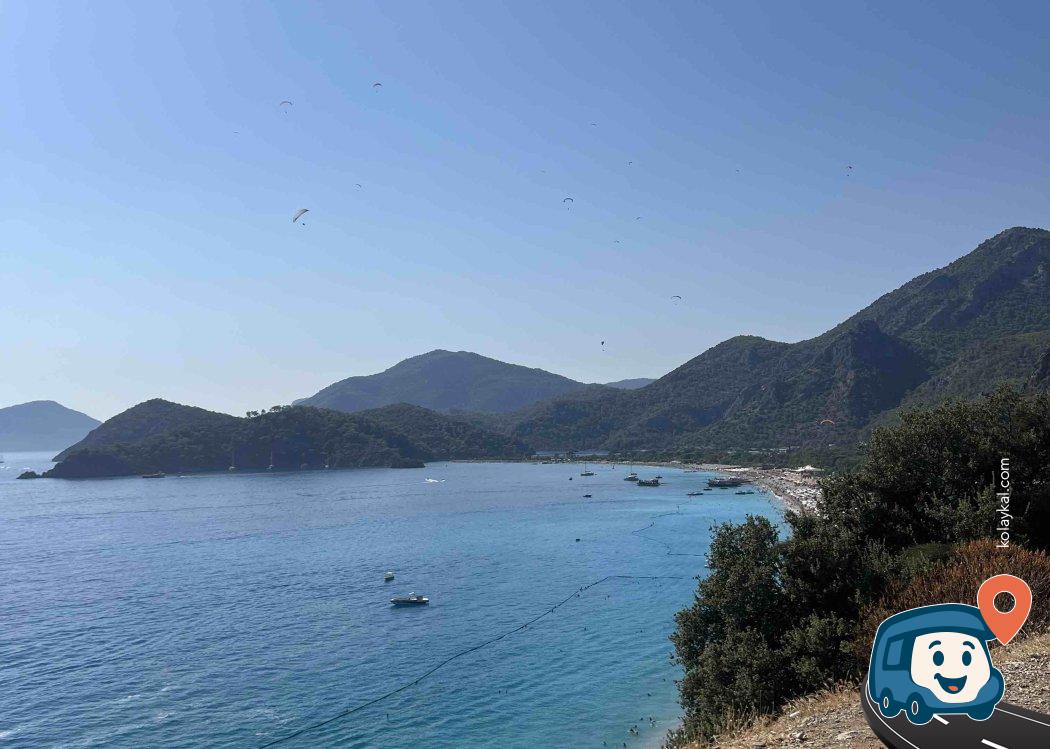 Dağ Yolunda Plaja Yakın Kamp ve Otopark - Fethiye, Muğla