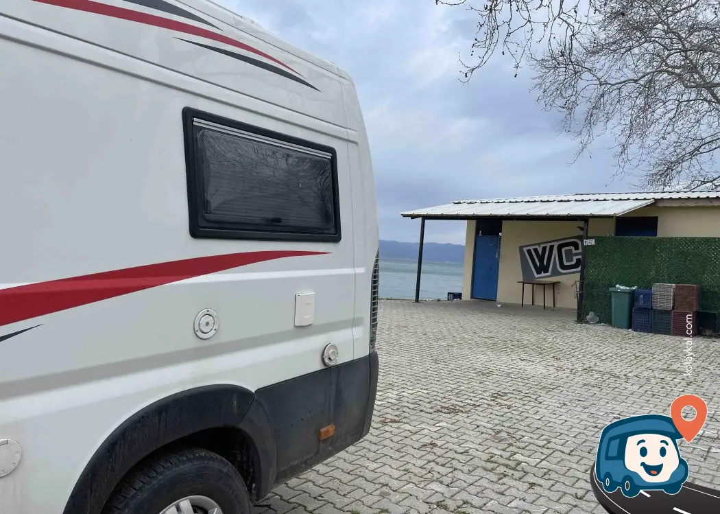 İznik Gölü Boyalıca Sahili Dinlenme ve Otopark Alanı - İzni̇k, Bursa
