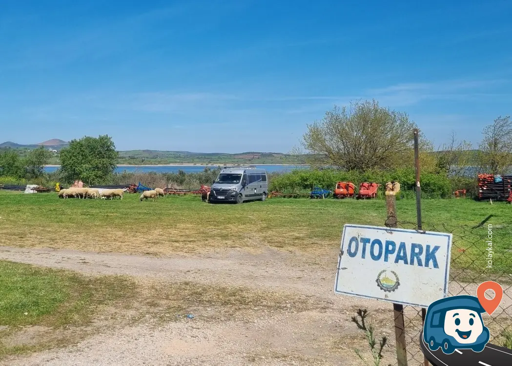 Eskikaraağaç Uluabat Gölü Kenarı Park Alanı - Karacabey, Bursa