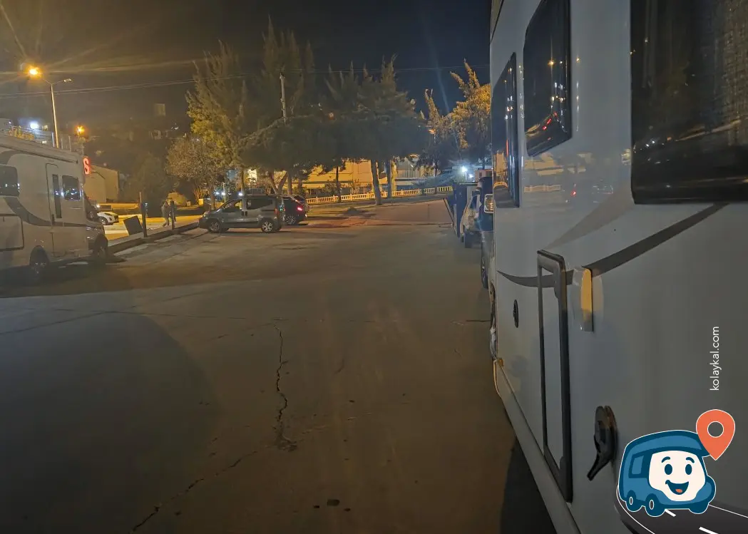 Ücretsiz Gece Konaklama Alanı - Kuşadası, Aydın