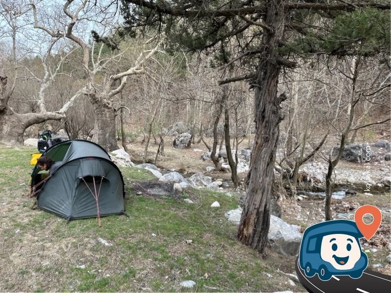 Nehir Kenarı Vahşi Kamp Noktası - Pozantı, Adana