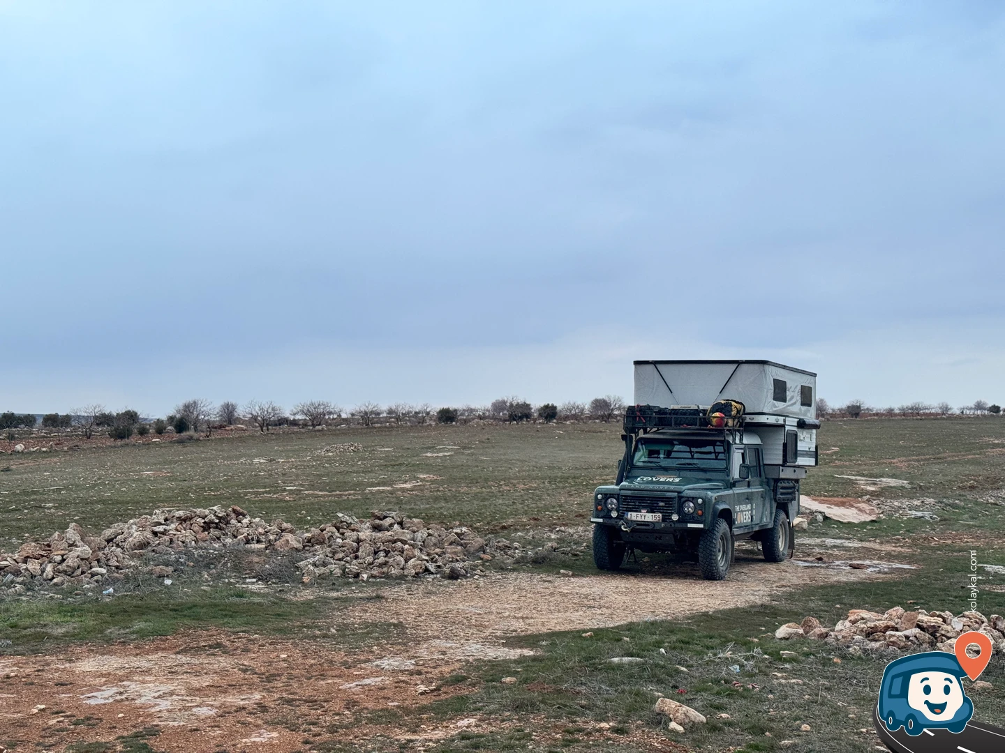 Tarla Üstünde Vahşi Kamp Alanı - Suruç, Şanlıurfa