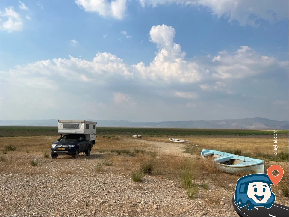 Kurumuş Göl Kıyısında Kamp Noktası - Salihli, Manisa