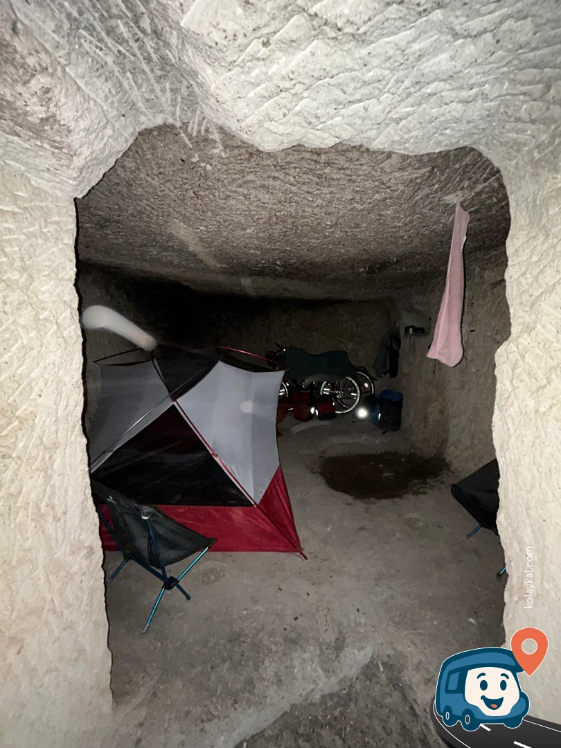Çadır İçin Mağaralar - Ürgüp, Nevşehir