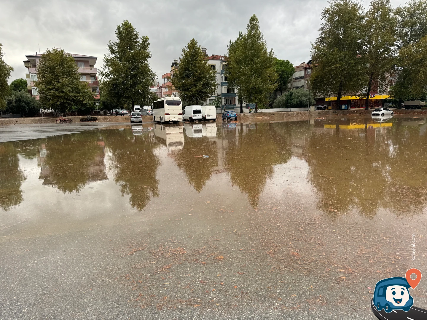 Ücretsiz Geniş Otopark - Selçuk, İzmir