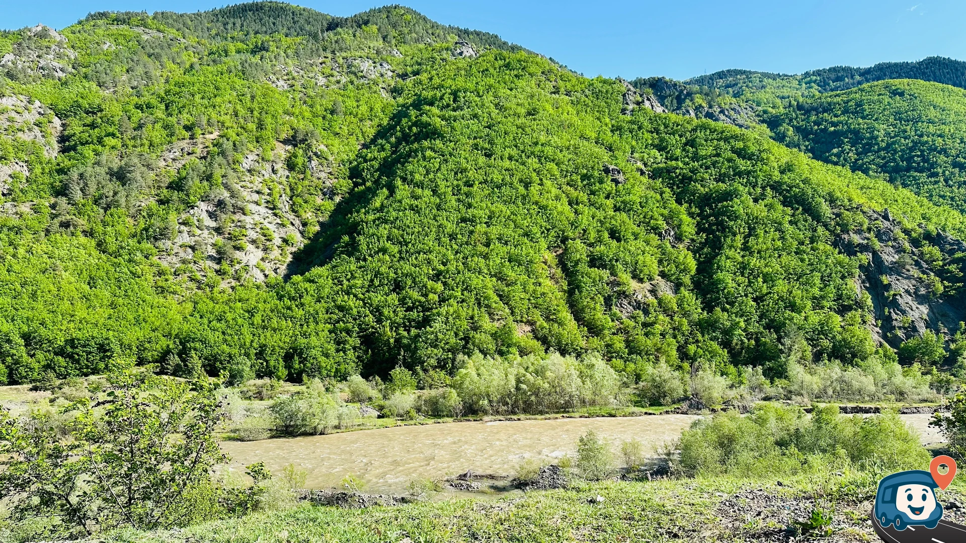 Şavşat Yakınları Yol Kenarı Park Alanı - Artvin