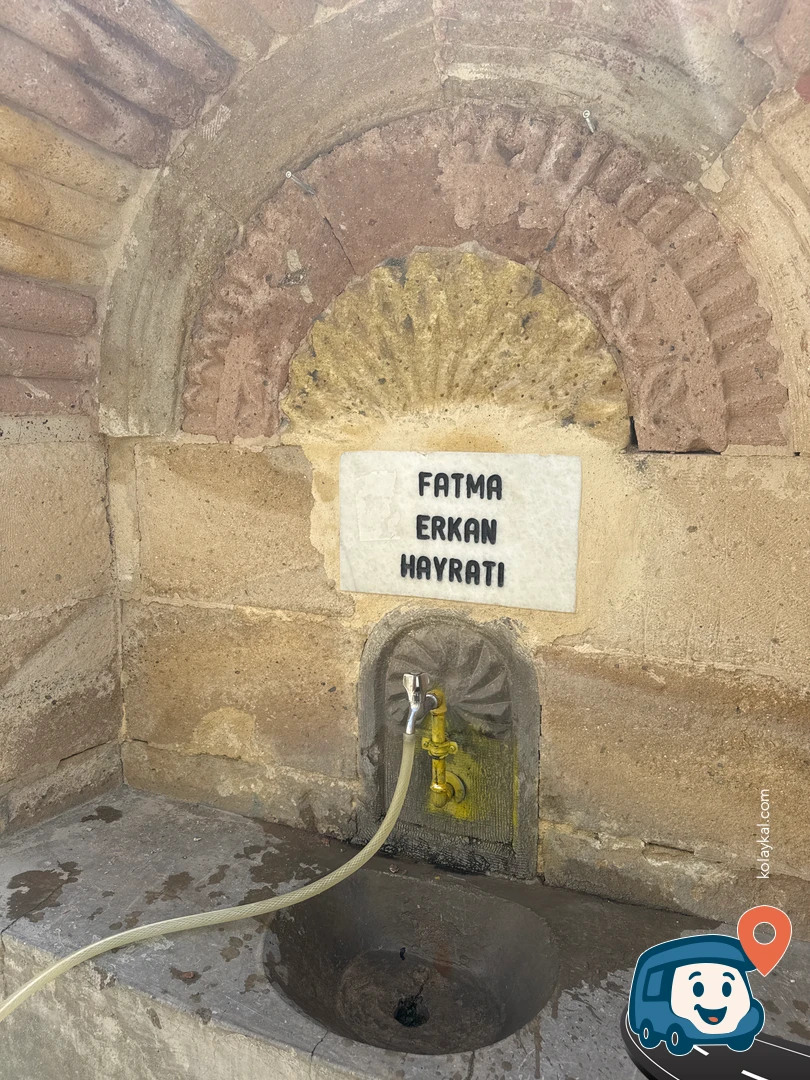 Yol Kavşağında Su Kaynağı - Ürgüp, Nevşehir