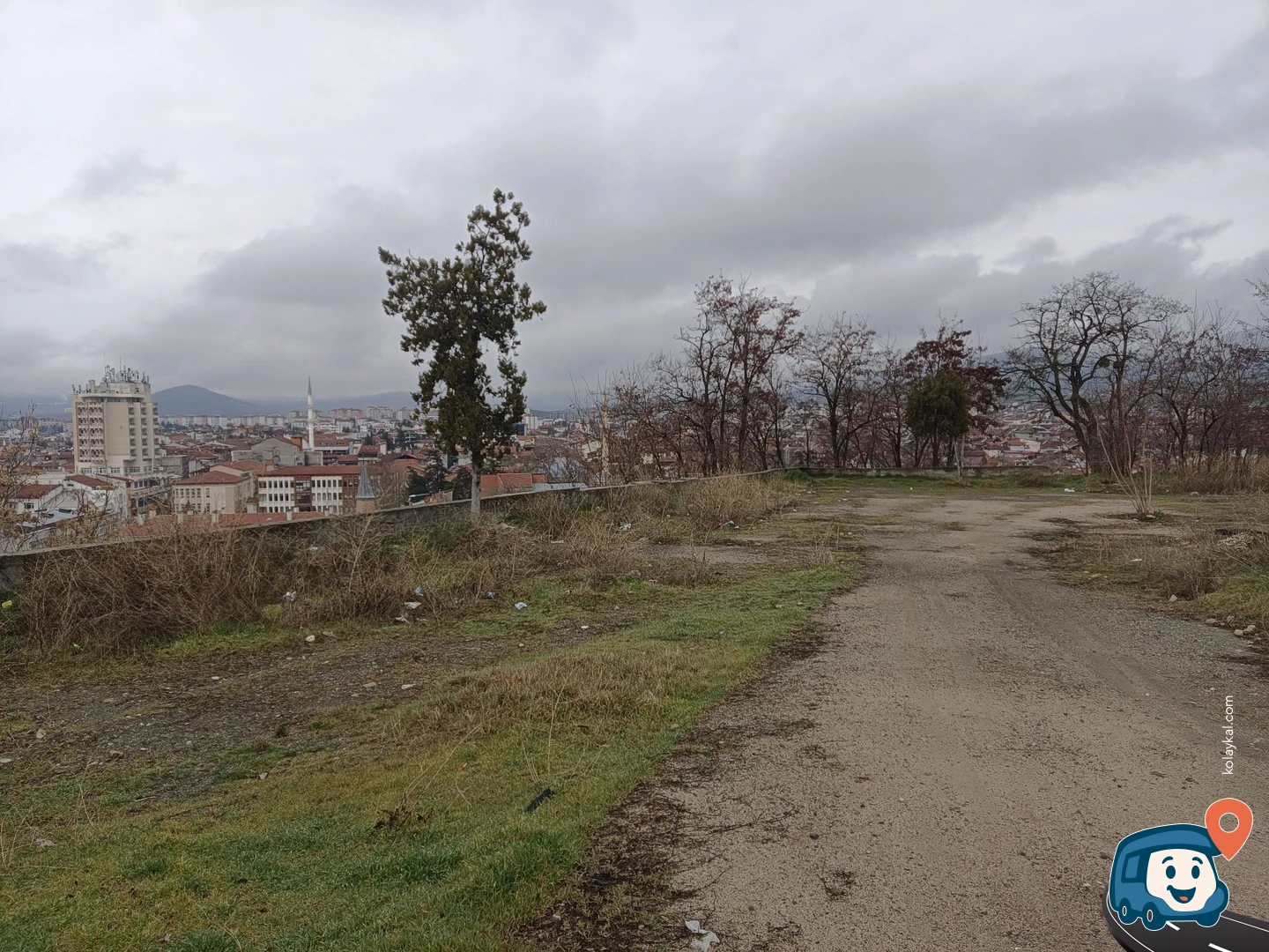 Zile Kalesi Yakınları Vahşi Kamp Alanı - Tokat