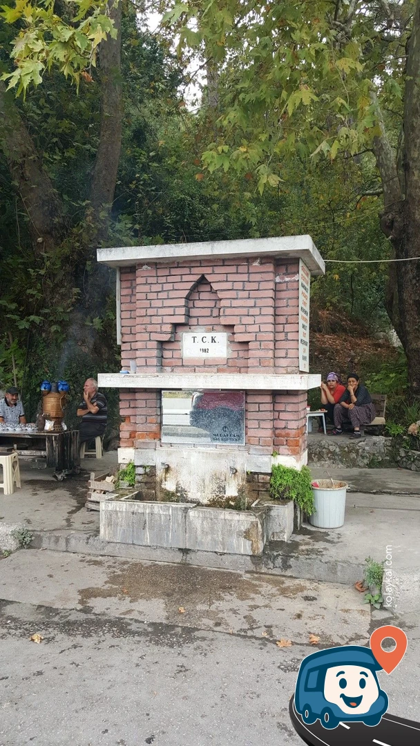Dağdan Gelen Su Kaynağı - Kemer, Antalya